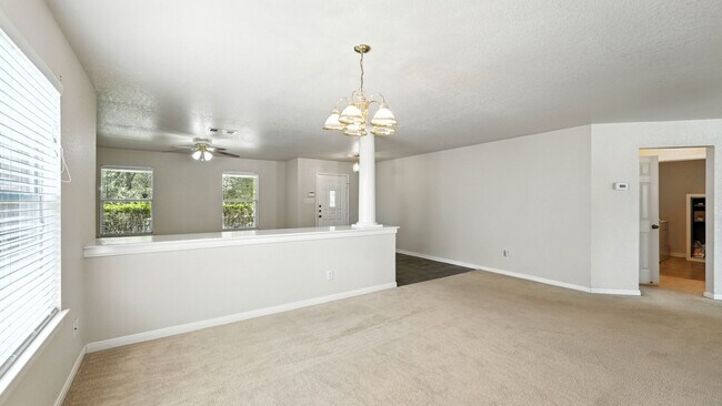 Building Photo - 4527 Summer Fall