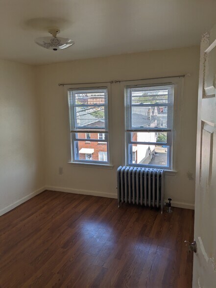 Building Photo - 9 Gould Ave