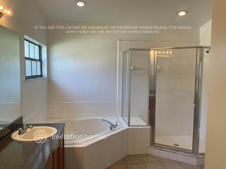 Building Photo - 2388 Sweetwater Blvd