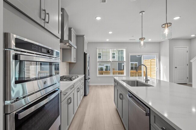 Building Photo - 2815 Carbondale Ct