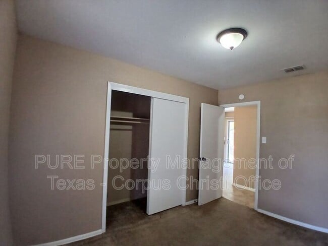 Building Photo - 2006 Melisa Ln