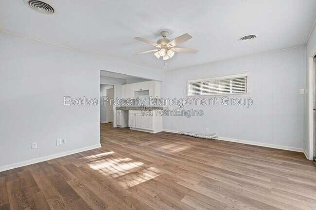 Building Photo - 4629 Durbin Ave