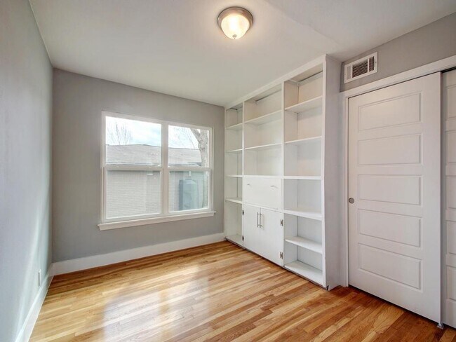 Building Photo - 1420 Northridge Dr