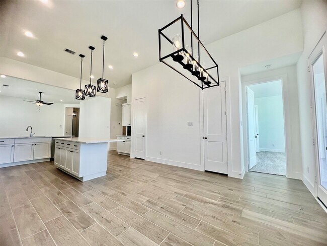 Building Photo - 10642 Blossom Bend Ln