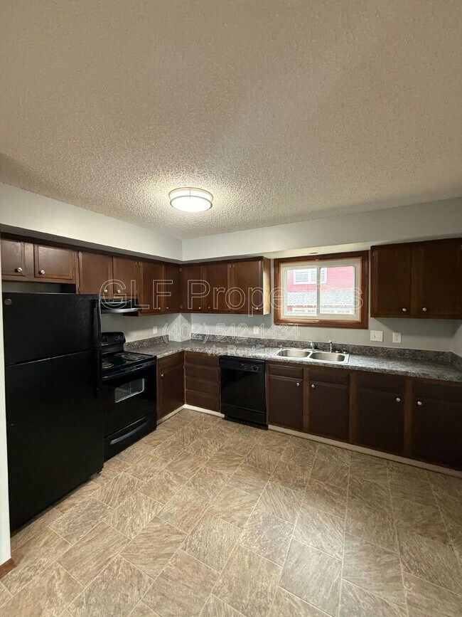 Building Photo - 46 Bradford St