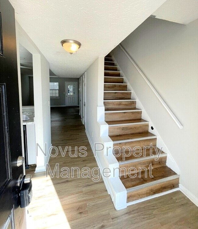 Building Photo - 765 South St