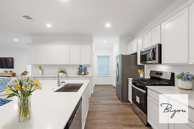 Building Photo - 6011 Bella Breeze Dr