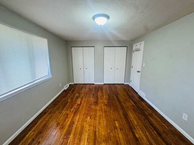 Building Photo - 8215 Crudele Dr