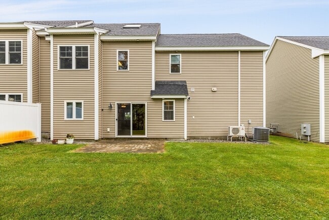 Building Photo - 129 Acton St