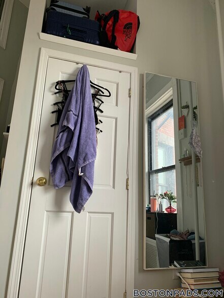 Building Photo - 35 Brookline St