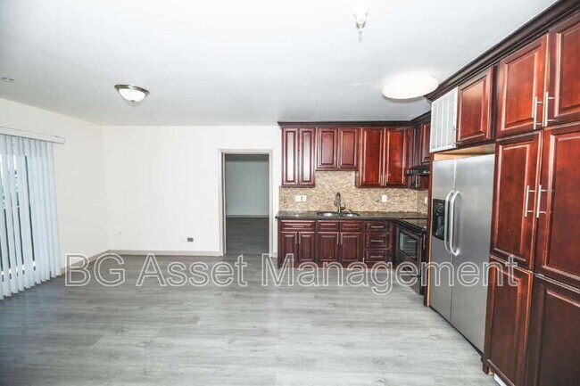 Building Photo - 1459 MacArthur Blvd