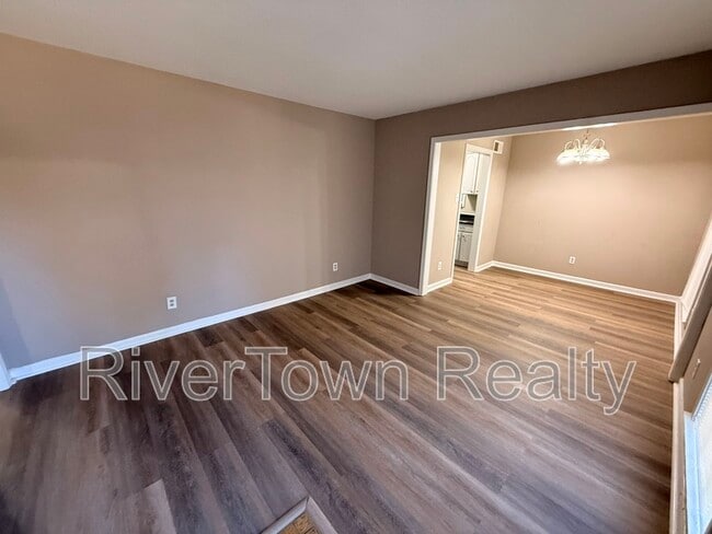 Building Photo - 4987 Scenicwood Cove