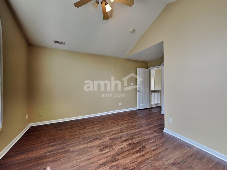 Building Photo - 4049 Alder Grove Ln