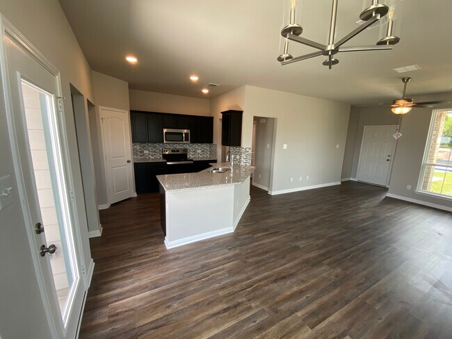 Building Photo - 3031 Dade Loop