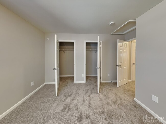 Building Photo - 2826 Bricker Dr