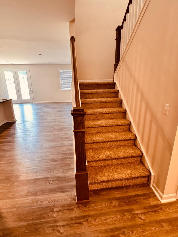 Building Photo - 7136 Maple Run Cir
