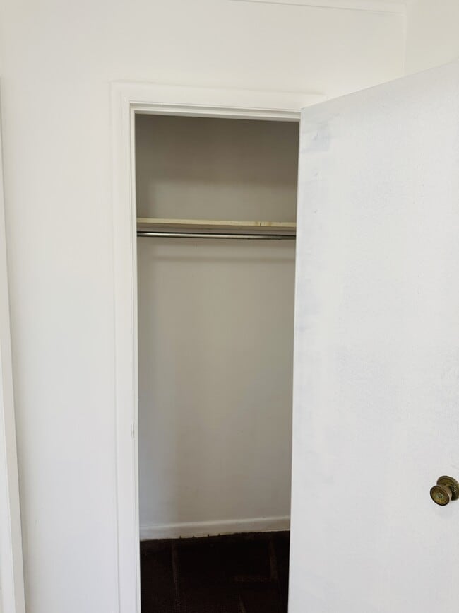 Building Photo - 168 Drum Cir