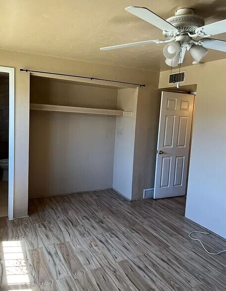 Building Photo - 6027 S Lostan Ave
