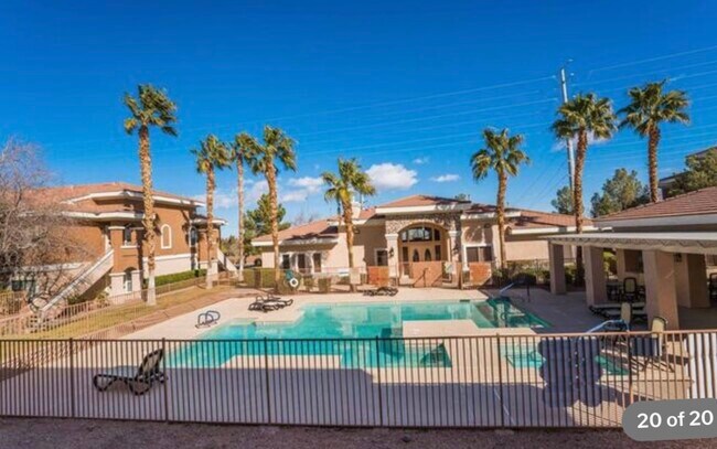 Steps to the Community Pool - 830 Carnegie St