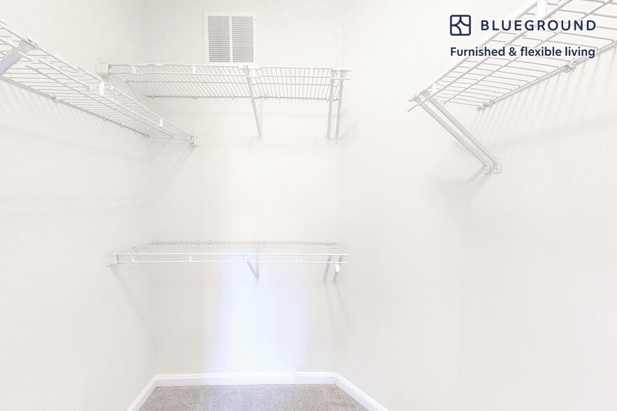 Building Photo - 14240 Alta Oaks Dr