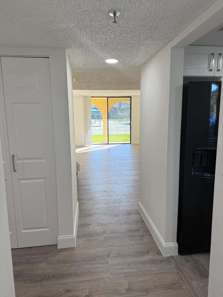 Building Photo - 2786 Tennis Club Dr