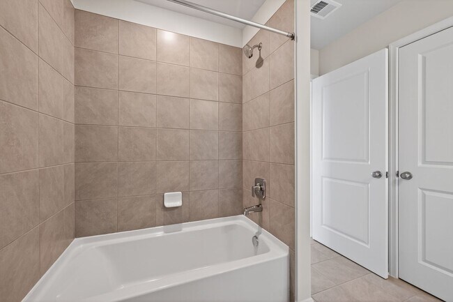 Building Photo - 462 Herringbone Wy