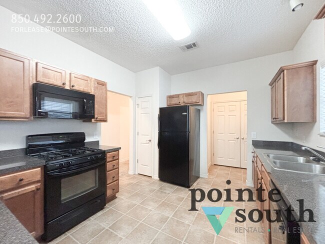 Building Photo - 12953A Churchill Dr-
