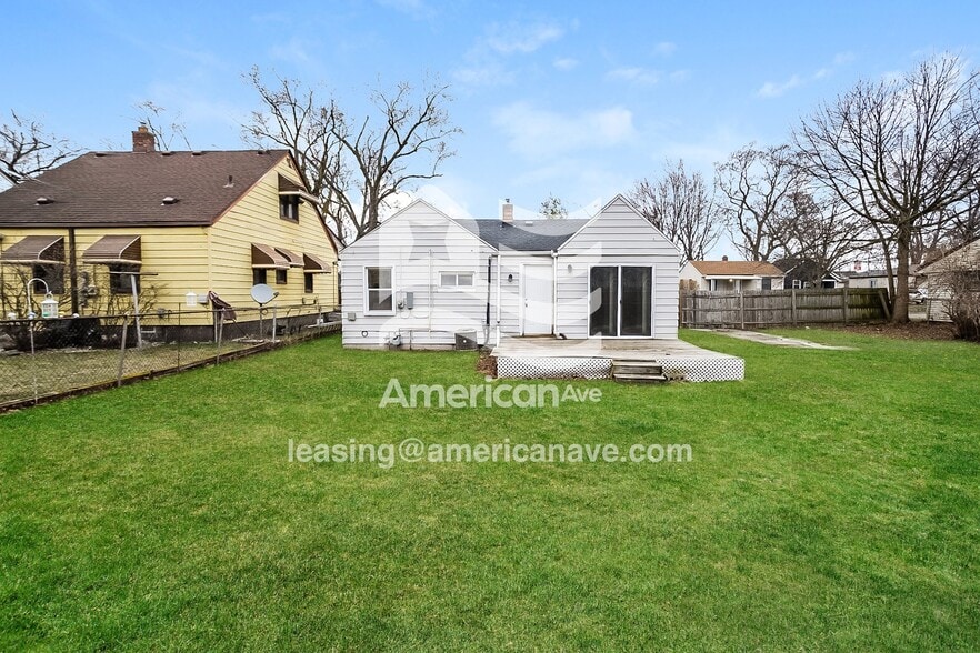 Building Photo - 23115 Powell Ave