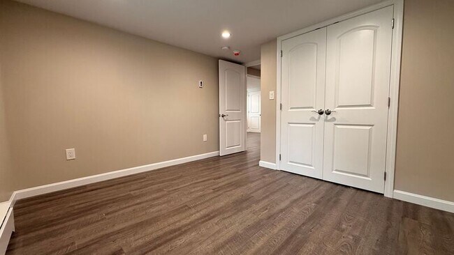 Building Photo - 62 Suffield St