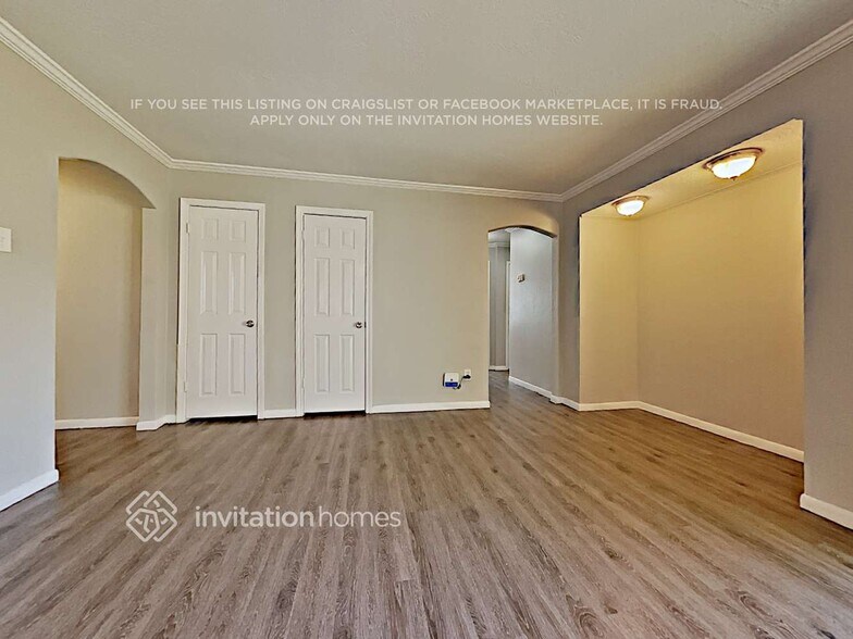 Building Photo - 2705 Coy Dr