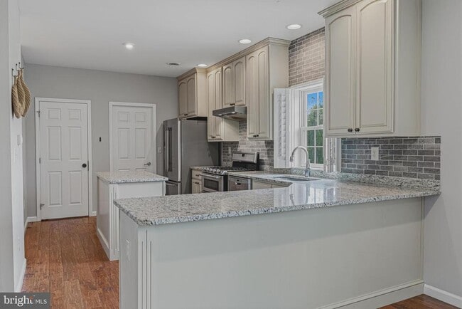 Building Photo - 40923 Browns Ln