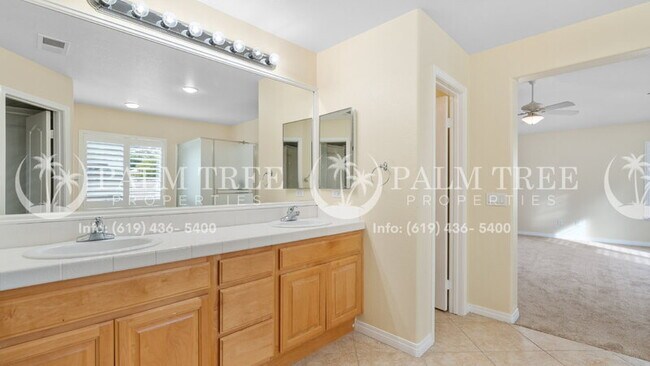 Building Photo - 807 Via Bahia