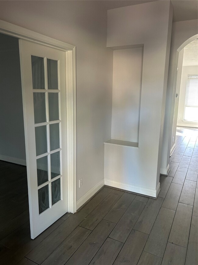 Building Photo - 6722 Oakleaf Trail Ln