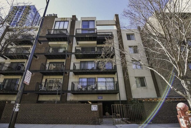 Building Photo - 1223 N LaSalle
