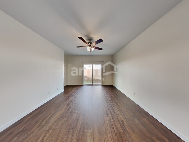 Building Photo - 19232 18th Ave Ct E