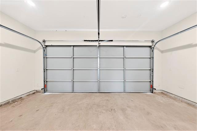 Building Photo - 3002 Rochester St