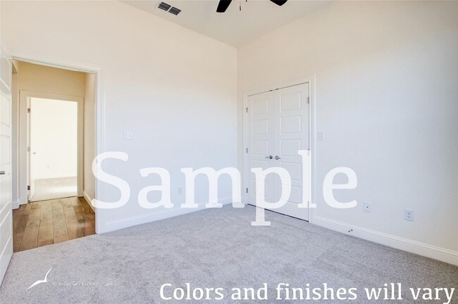 Building Photo - Stunning 4-bedroom, 2-bathroom home