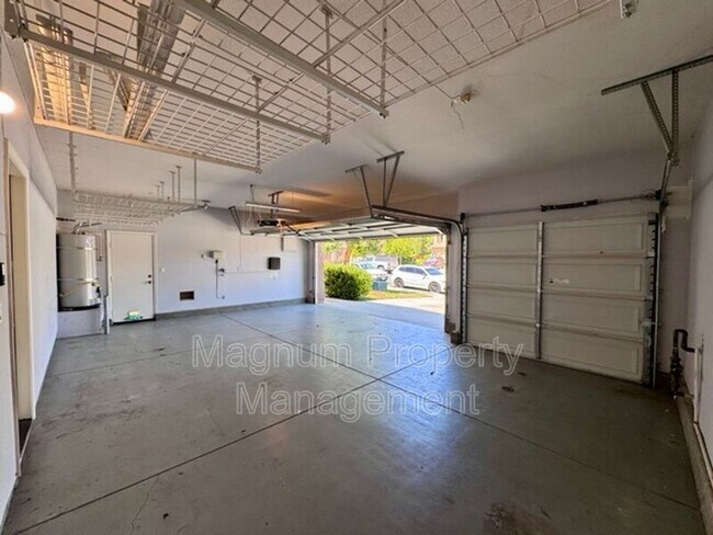 Building Photo - 44780 Rutherford St