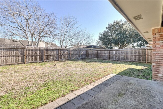 Building Photo - 7314 Ottawa Cir