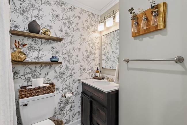 Building Photo - 112 Magnolia Cir