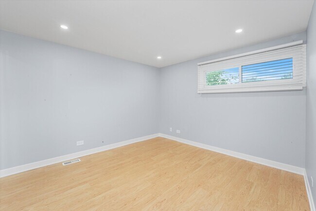 Building Photo - 1323 Wakeby Ln