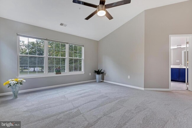 Building Photo - 16131 Parklawn Pl