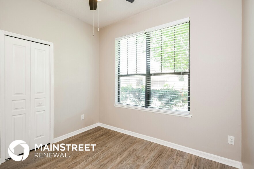 Building Photo - 4632 Doral Park Ave