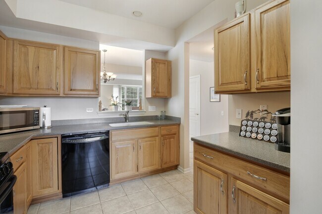 Building Photo - 12452 Wedgemere Dr