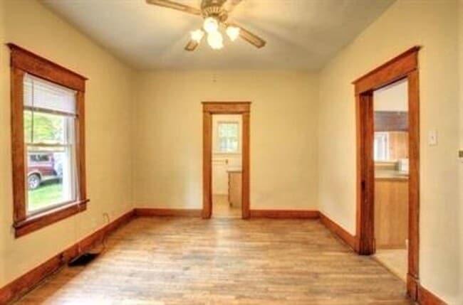 Building Photo - 1011 W Tremont St