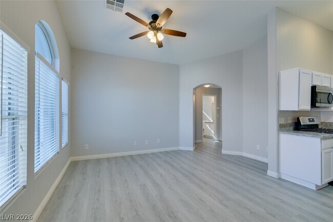 Building Photo - 6568 Strolling Plains Ln