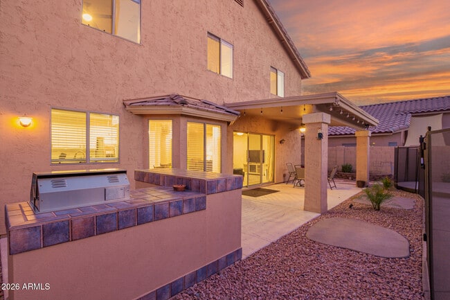 Building Photo - 9696 E Sheena Dr