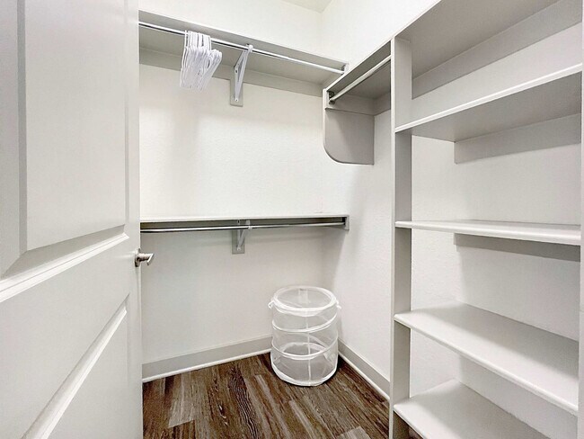 Building Photo - 2615 N Grady Ave