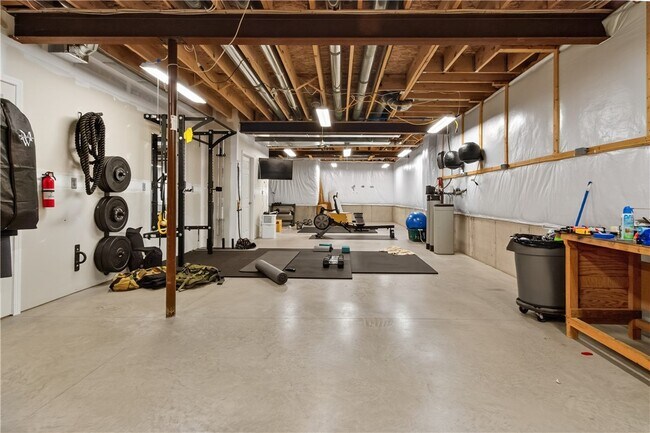 Building Photo - 2093 Mykola Rd