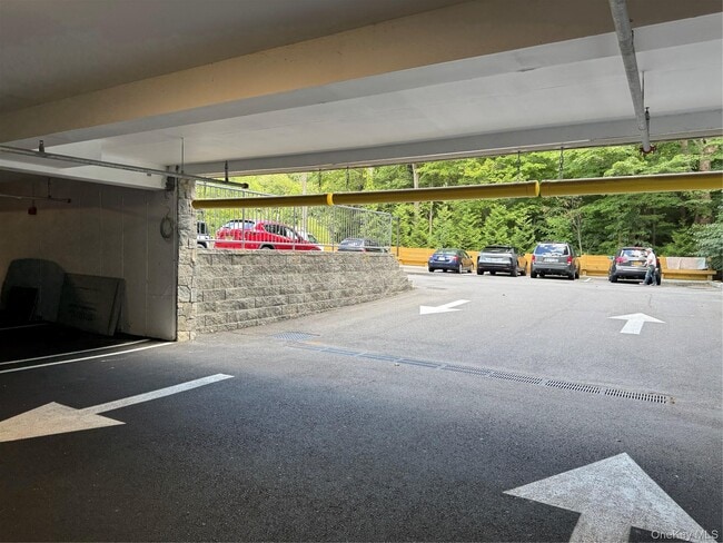 Building Photo - 91 N Bedford Rd
